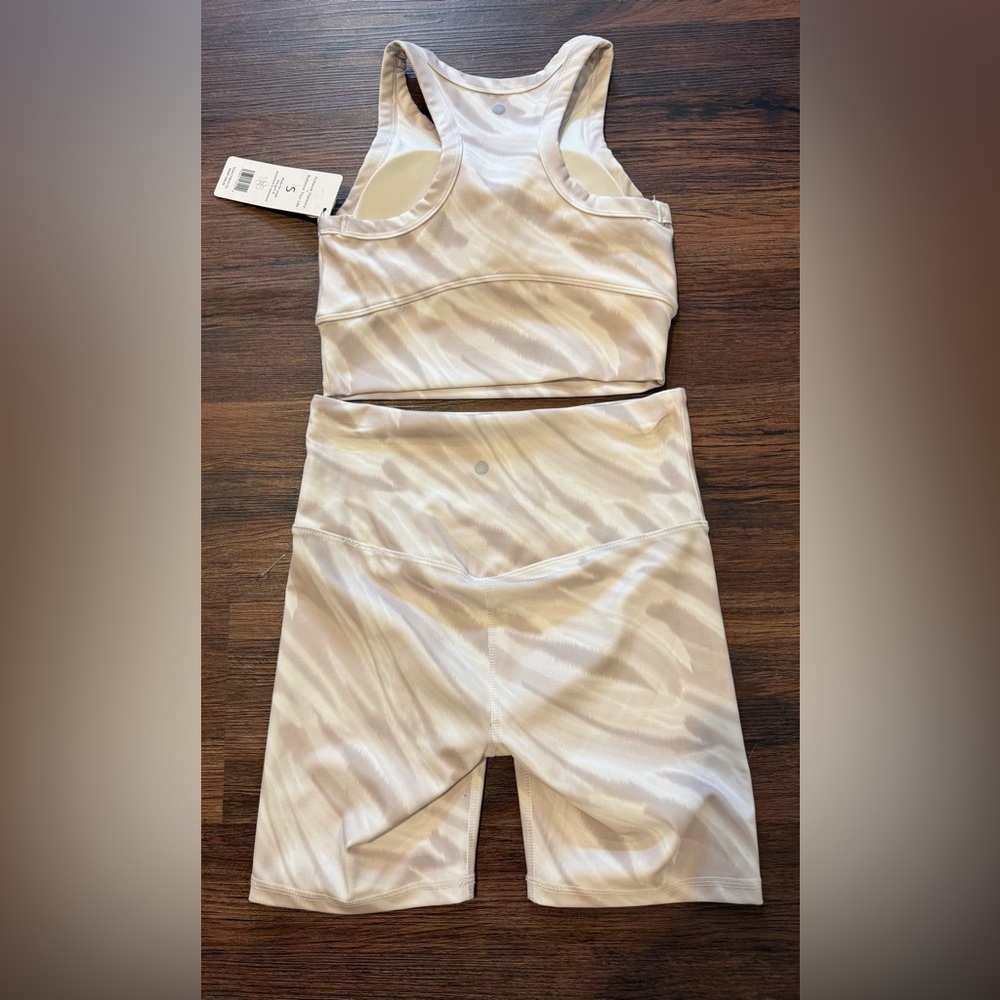 Harmony Balance Cream/Tan Activewear Set S $88 - Picture 2 of 3